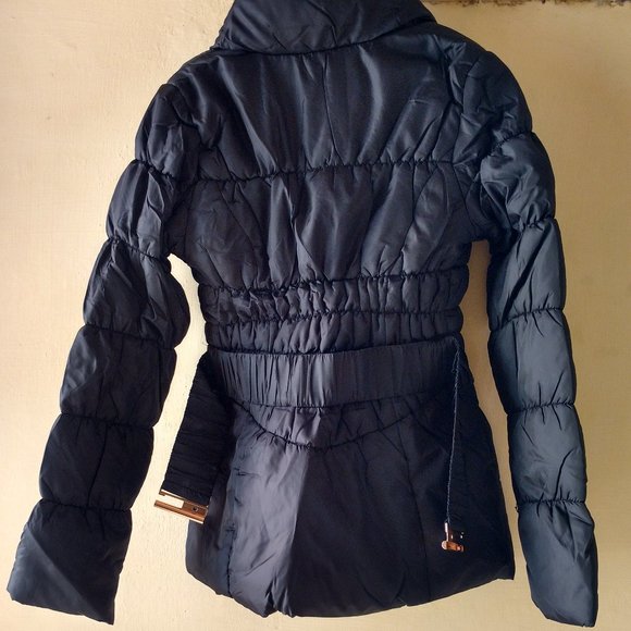 Vero Moda Other - Vero Moda Berry Short Jacket (FIXED PRICE)